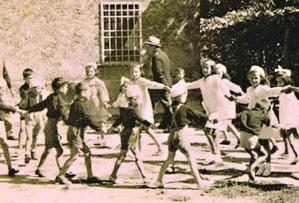 Bambini di Sant'Anna alla fine del loro ultimo anno di scuola