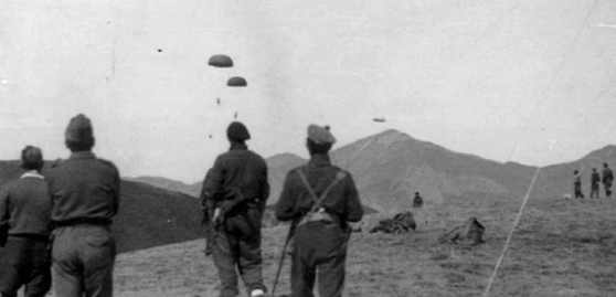 Partigiani e aviolanci